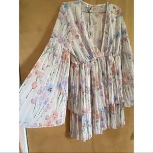 Tiered mini dress NWOT